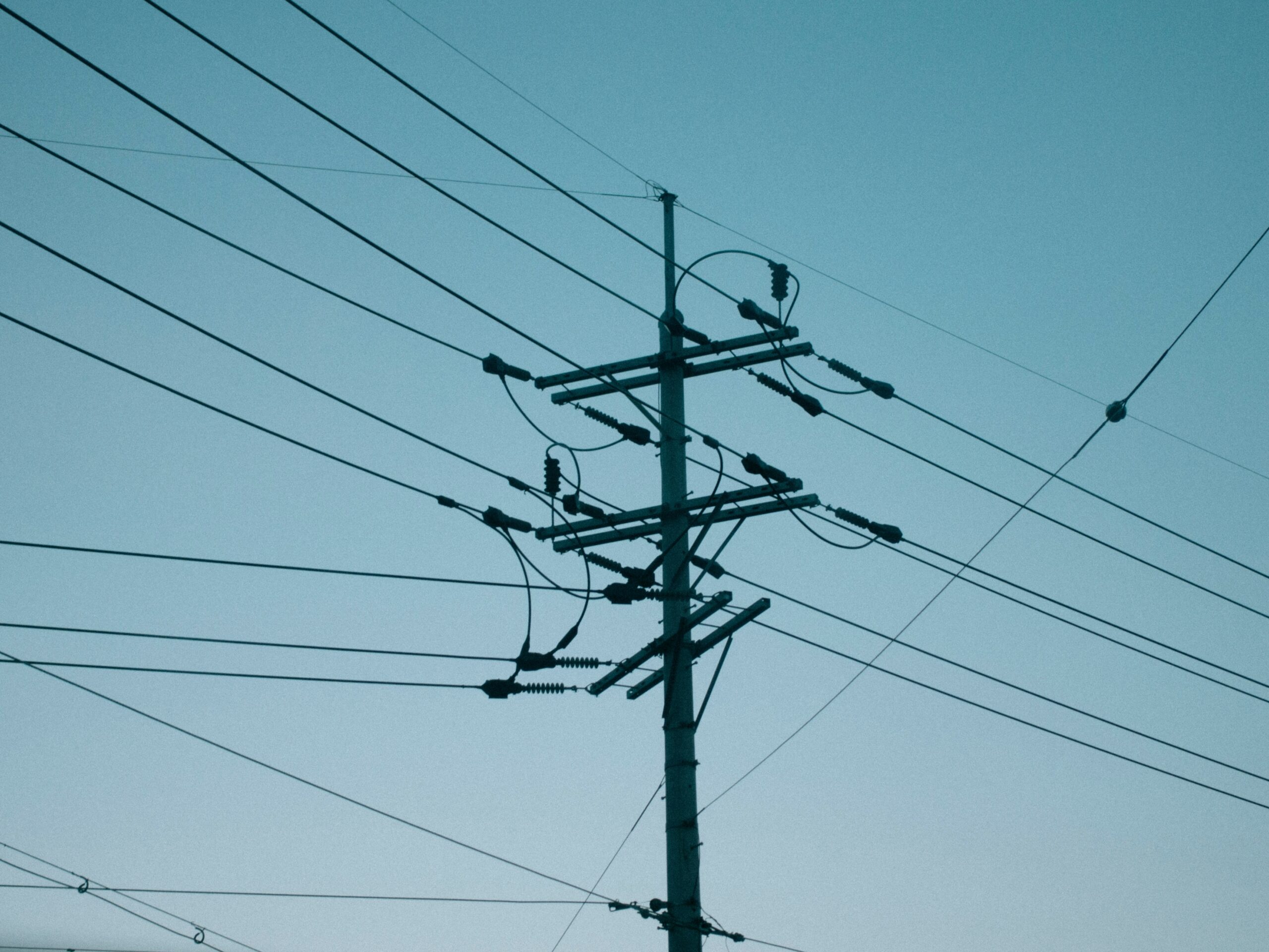 Ile wynosi odszkodowanie za słup energetyczny na działce?